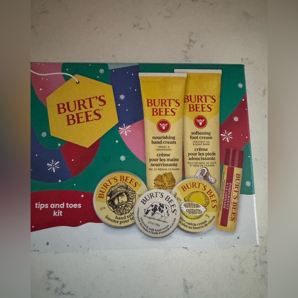 Burt's Bees Skincare Essentials Set - Yellow and Red